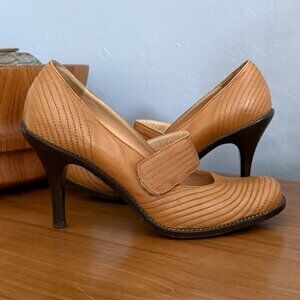 L’autre Chose Quilted Leather Mary Heels Pumps Tan Camel Size 38